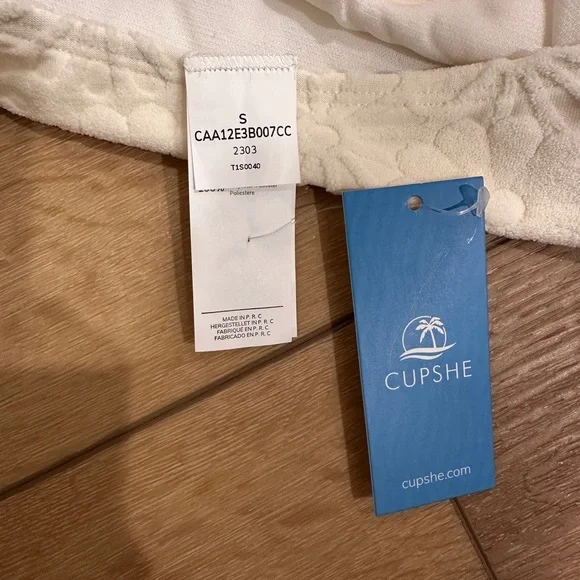 Cupshe Plunge Halter Cutout One Piece Swimsuit size Small - Picture 5 of 6